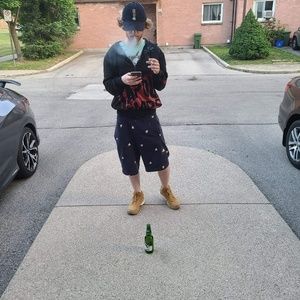 Meet your Posher, Avery